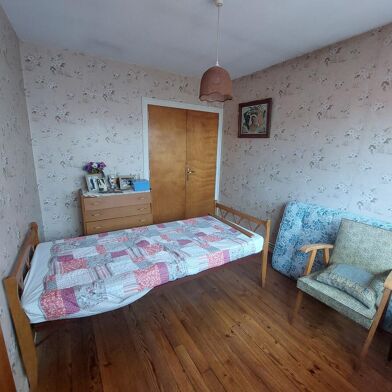 Maison 7 pièces 303050 €