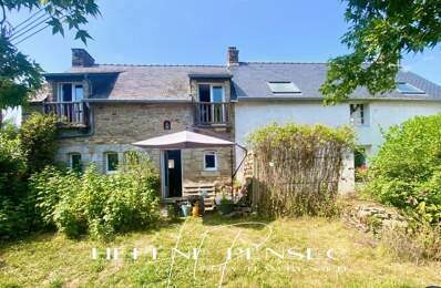 Ensemble immobilier composé de 2 maisons d'habitation sur 389 m² de terrain. — photo du bien