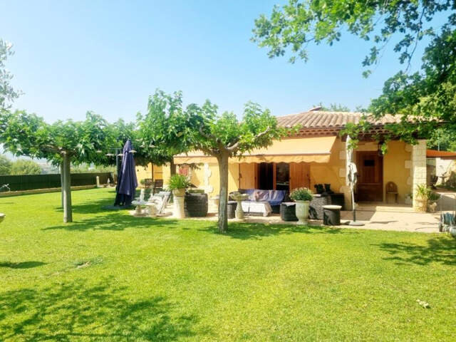 Draguignan villa F6 197m2 piscine garage terrasse 3800m terr — photo du bien