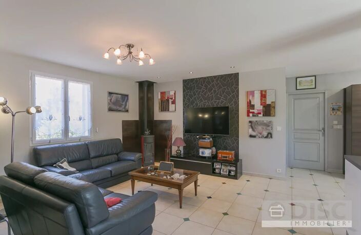 Belle maison de plain-pied avec jardin et garage sur hauteurs de Laguepie. — photo 3