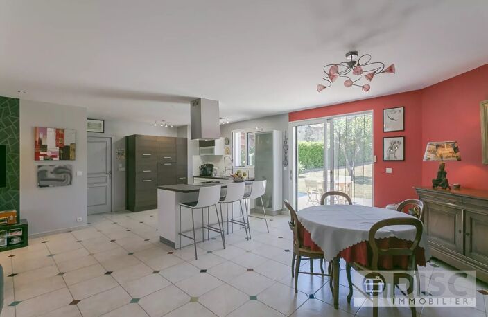 Belle maison de plain-pied avec jardin et garage sur hauteurs de Laguepie. — photo 5
