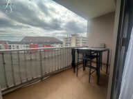 T1 meublé centre ville de Bourg avec terrasse — photo 3