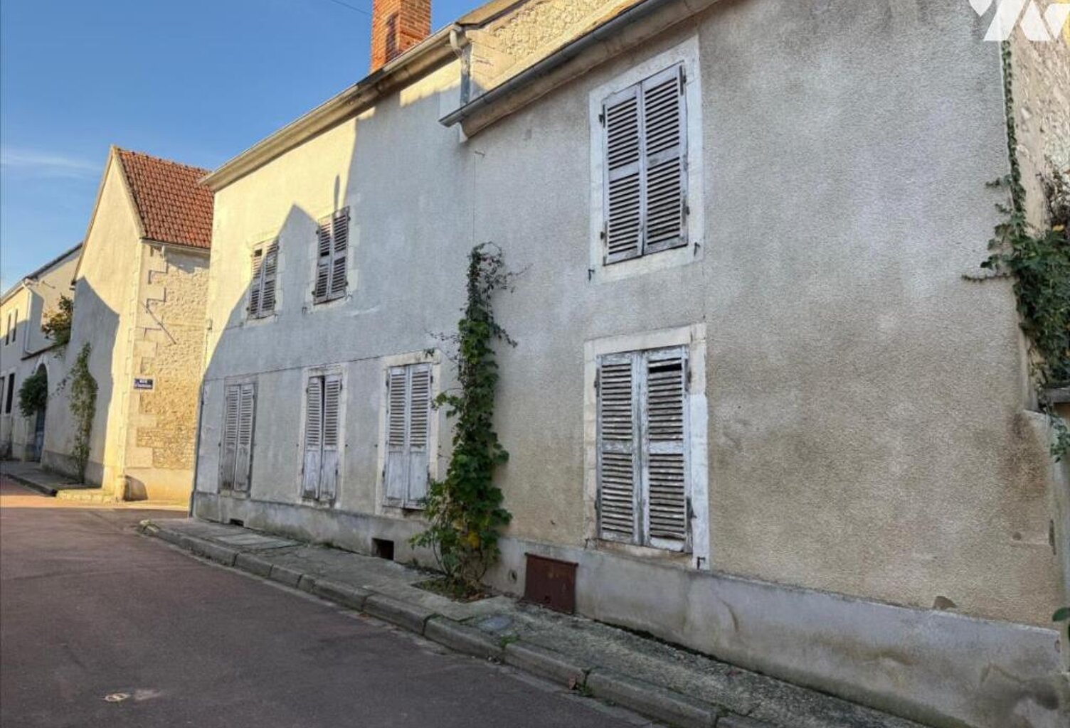 Vente maison 5 pièces 118 m² Coulanges-la-Vineuse (89580) — photo 1