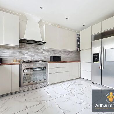 Maison 7 pièces 496000 €