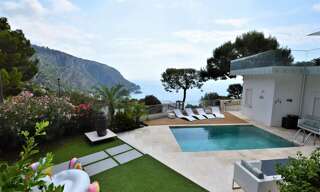 Maison 5 Pièces 180 m² à louer à Èze (06360)