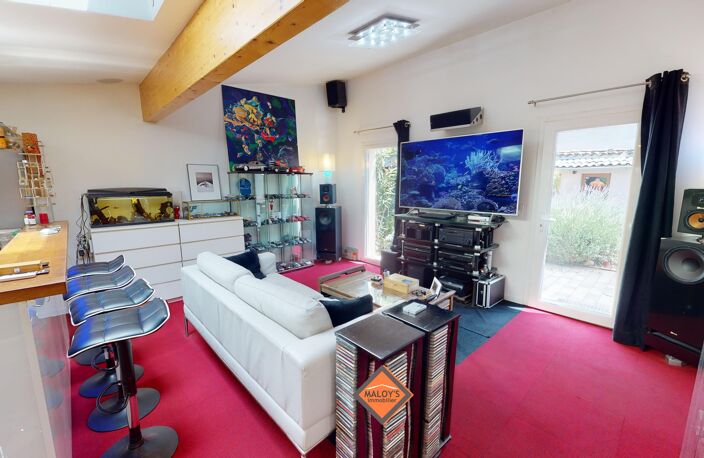 RARE! Maison-Appartement Plain Pied 2 Chambres Hyper Centre Fontaine! — photo 2