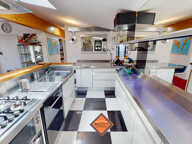 RARE! Maison-Appartement Plain Pied 2 Chambres Hyper Centre Fontaine! — photo 3