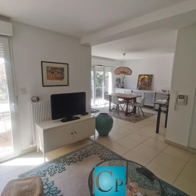 Appartement 3 pièces 180000 €