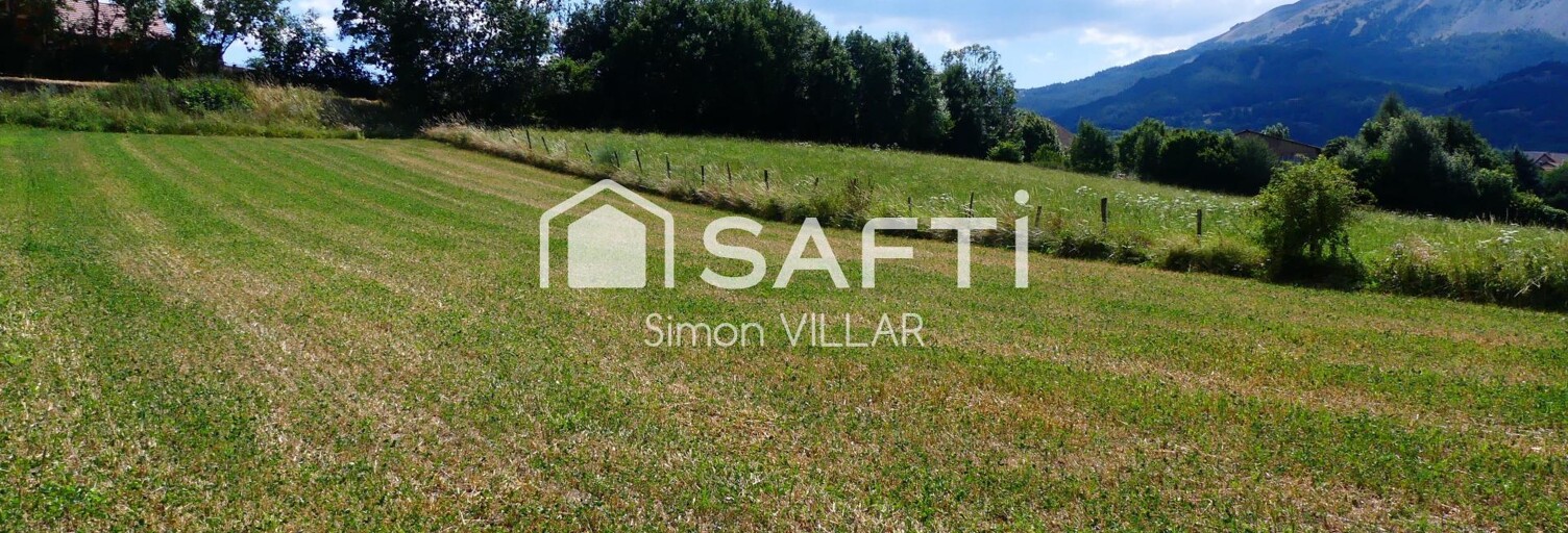 Terrain  1460 m² à vendre à Saint-Laurent-du-Cros (05500)