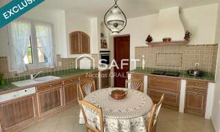 Maison 7 Pièces 162 m² à vendre à Meyrueis (48150)