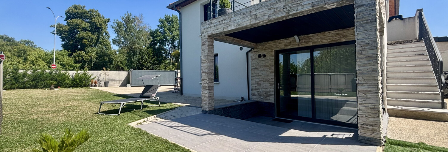 Maison 8 Pièces 179 m² à vendre à Chevigny-Saint-Sauveur (21800)