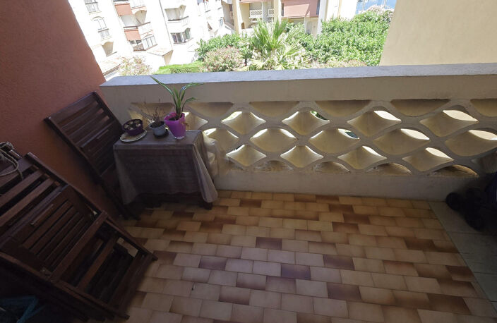 A vendre appartement F2 place de parking — photo 2