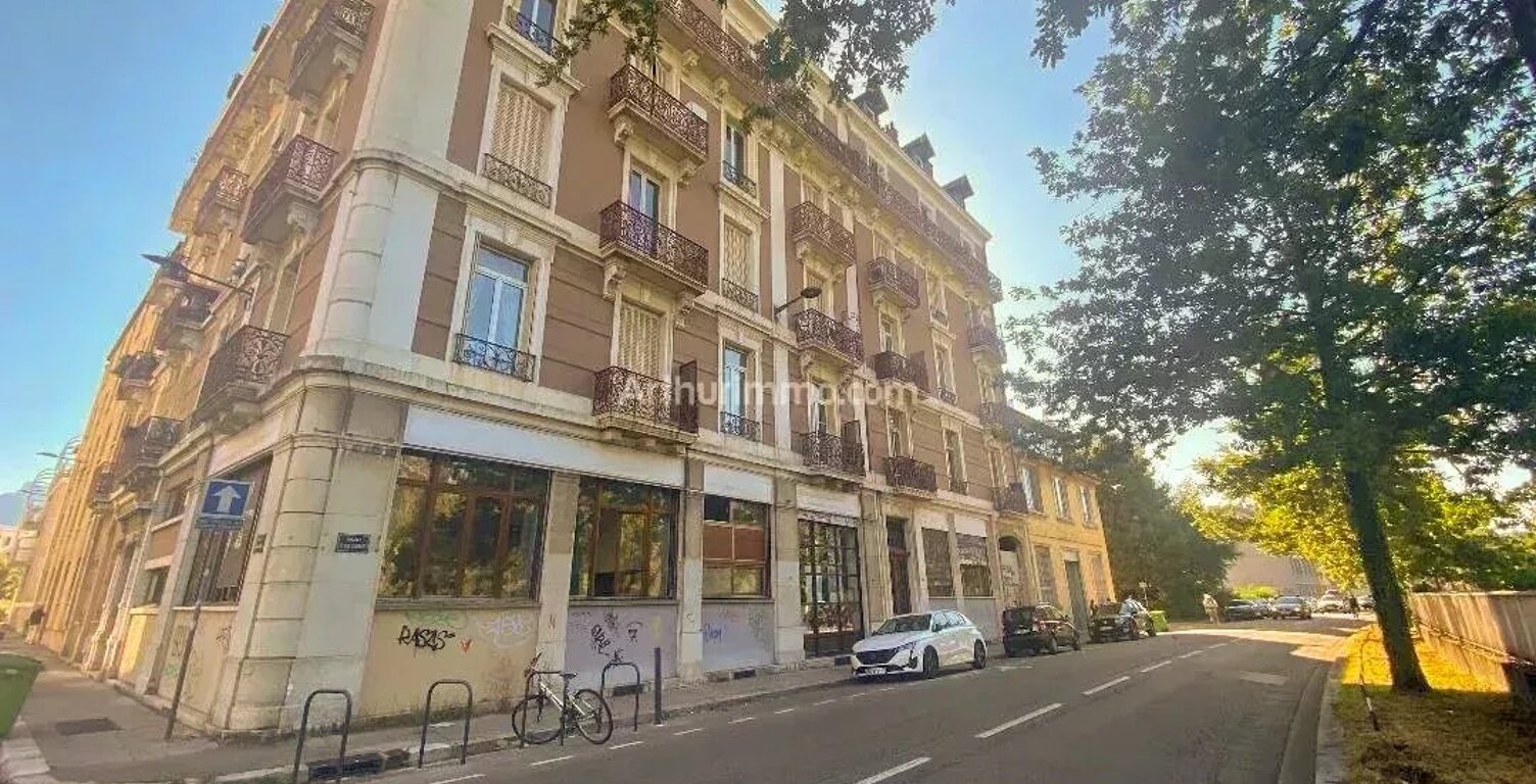 GRENOBLE CENTRE - Quai Claude Bernard. — photo 1