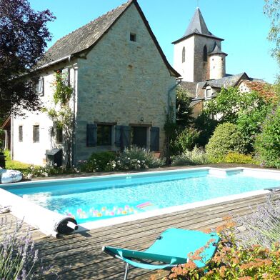 Maison 10 pièces 409500 €