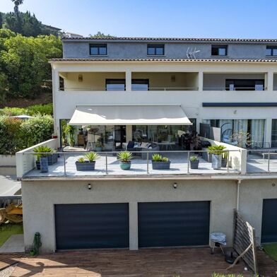 Appartement 3 pièces 604200 €