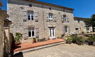 Maison 17 Pièces 429 m² à vendre à Aunac-sur-Charente (16460)