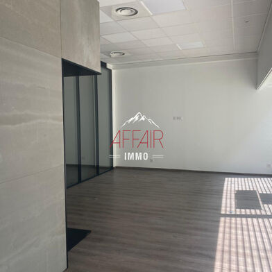 Commerce  260000 €