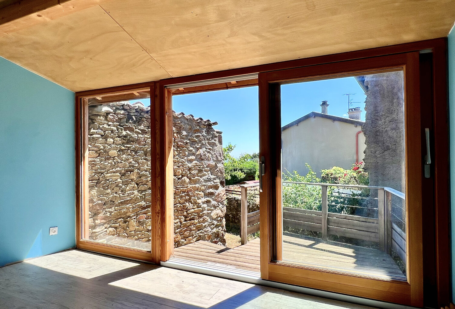 Maison de caractère avec terrasse et jardin   Riverie — photo 1