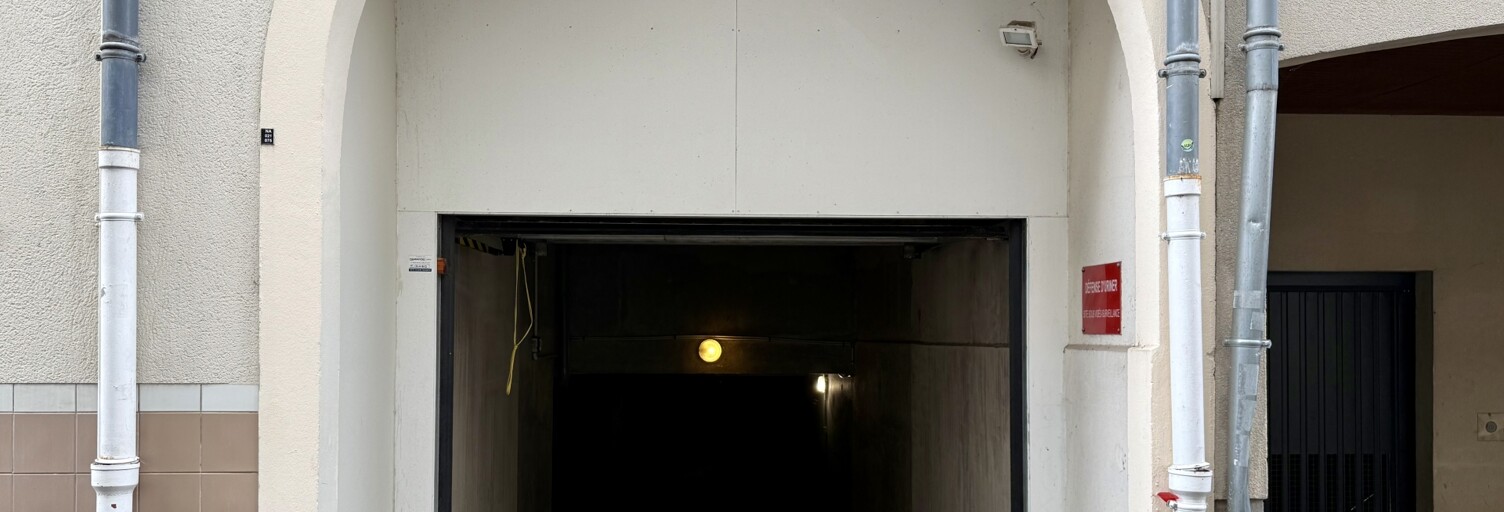 Garage  20 m² à vendre à Nantes (44100)