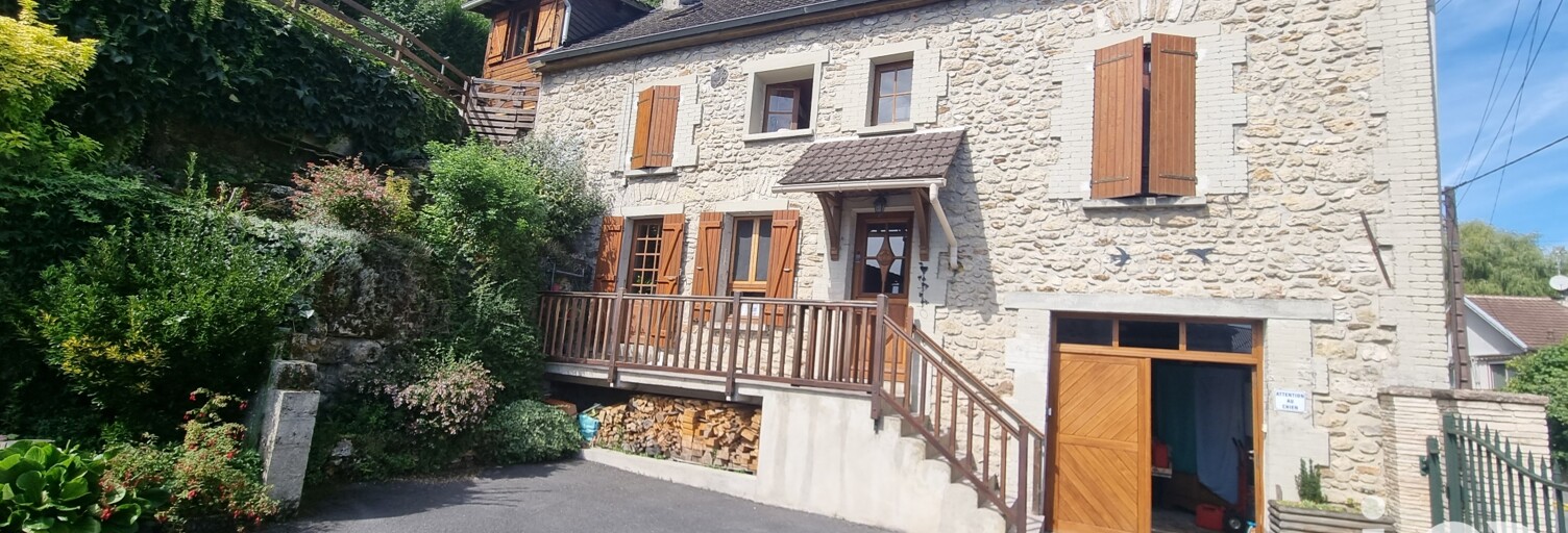 Maison 6 Pièces 143 m² à vendre à Mont-Saint-Père (02400)