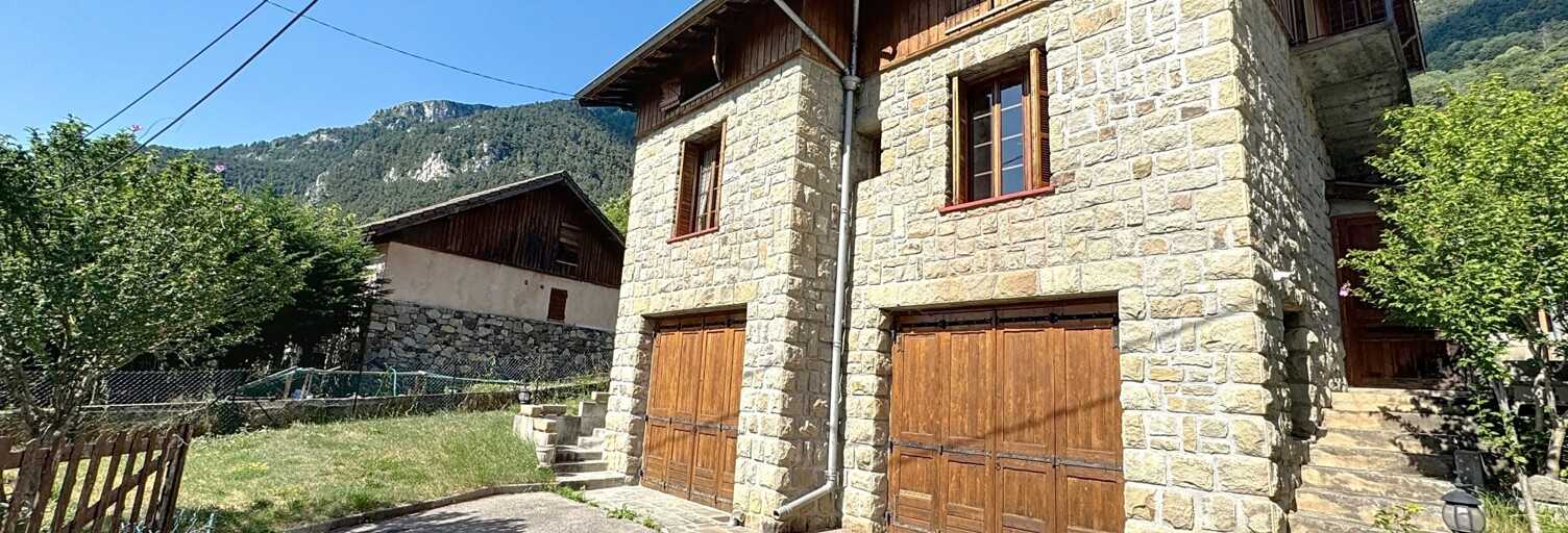 Divers 6 Pièces 110 m² à vendre à Saint-Martin-Vésubie (06450)