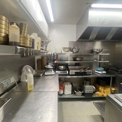 Commerce  153000 €