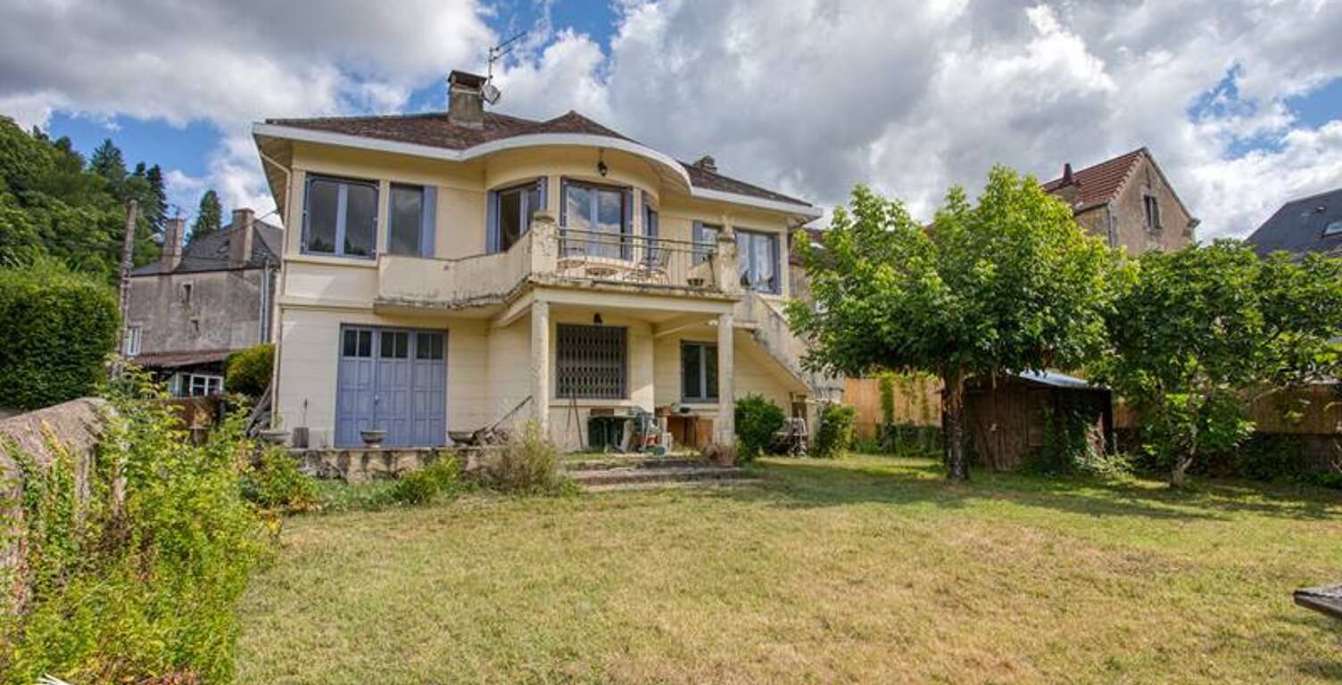 Maison de bourg de 7 pièces principales — photo 1