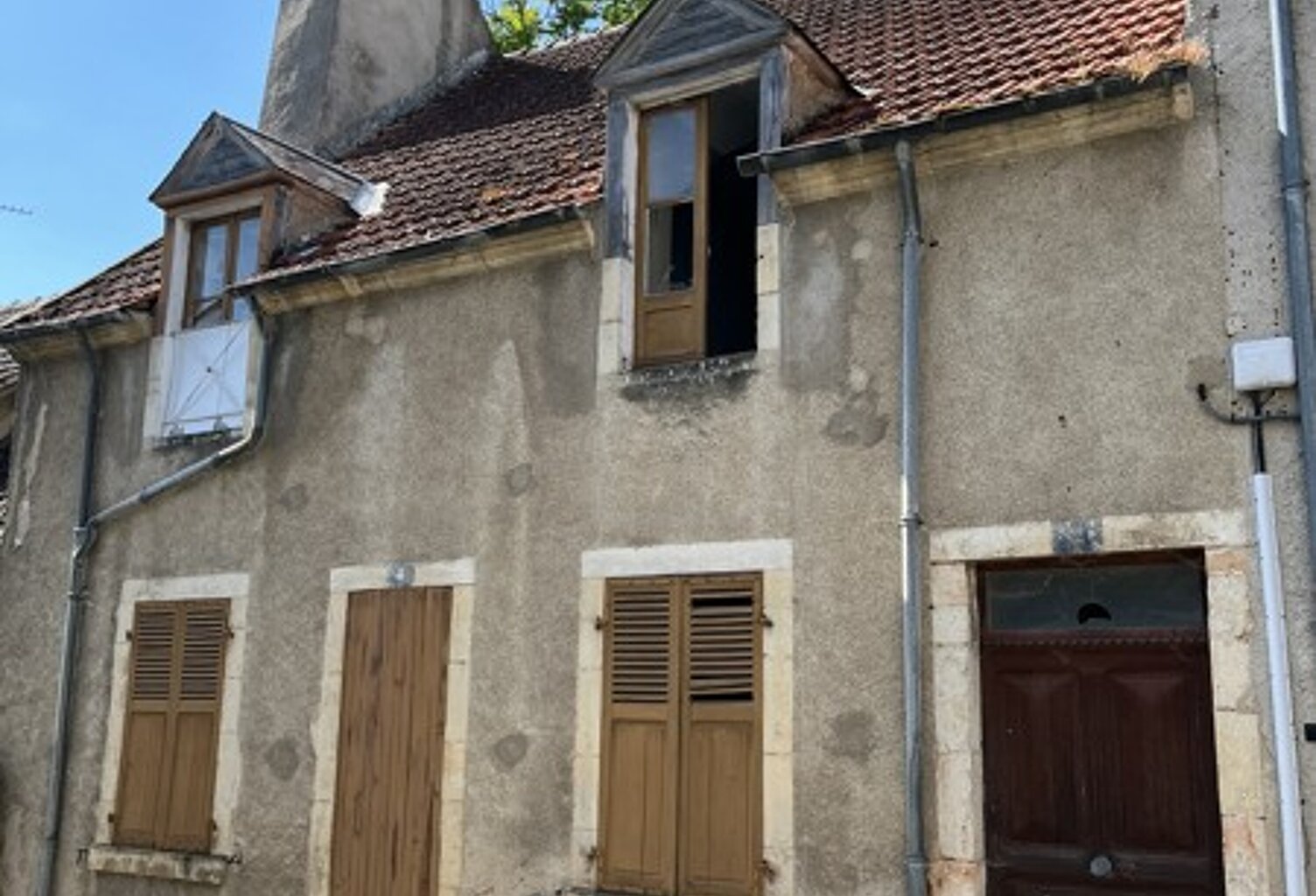 Vente maison 2 pièces 69 m² Dun-sur-Auron (18130) — photo 1