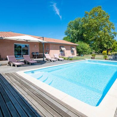 Maison 6 pièces 431700 €