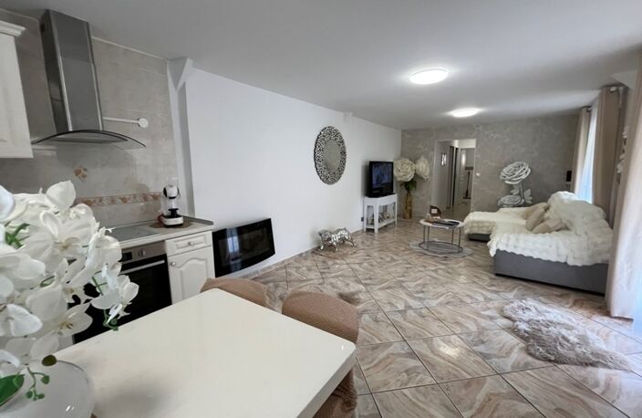Vente maison 3 pièces 67 m² Bordeaux (33300) — photo 2