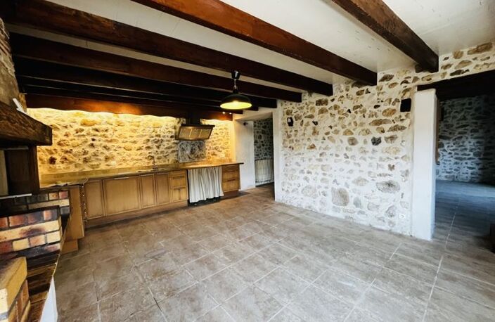 Vente maison 5 pièces 153 m² Parcoul-Chenaud (24410) — photo 5