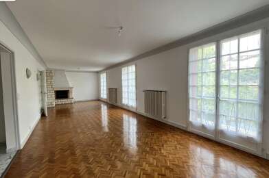 Maison 6 pièces 299999 €