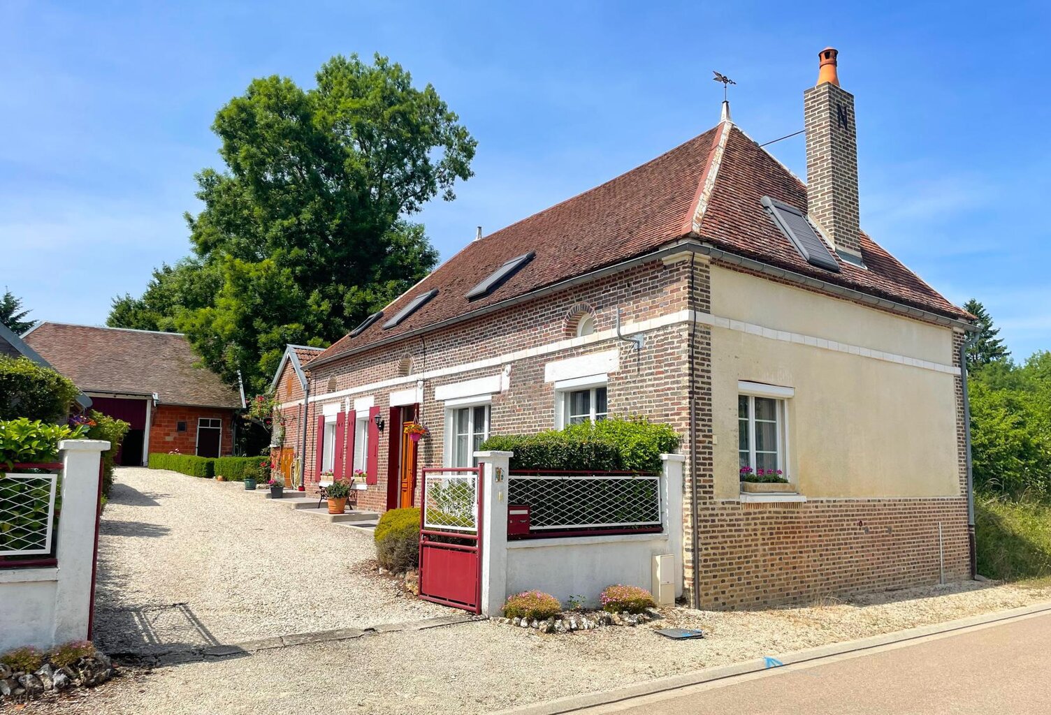 Vente maison 6 pièces 175 m² Chennegy (10190) — photo 1