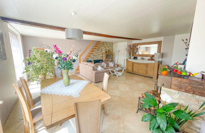 Vente maison 6 pièces 175 m² Chennegy (10190) — photo 2
