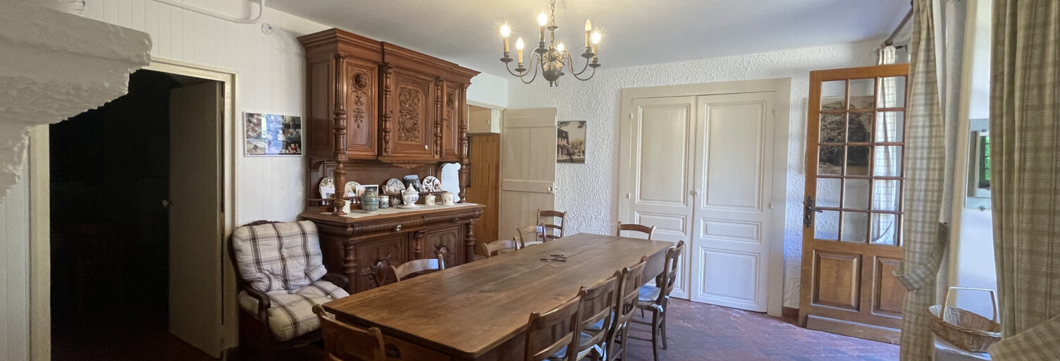 Maison 8 Pièces 255 m² à vendre à Amplepuis (69550)
