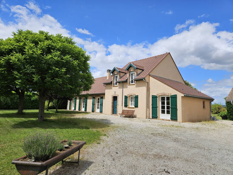 DANS VILLAGE VITICOLE A 5 MIN AU SUD DE BEAUNE — photo 1