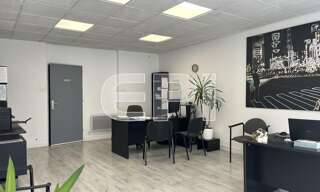 Commerce   m² à vendre à Saumur (49400)