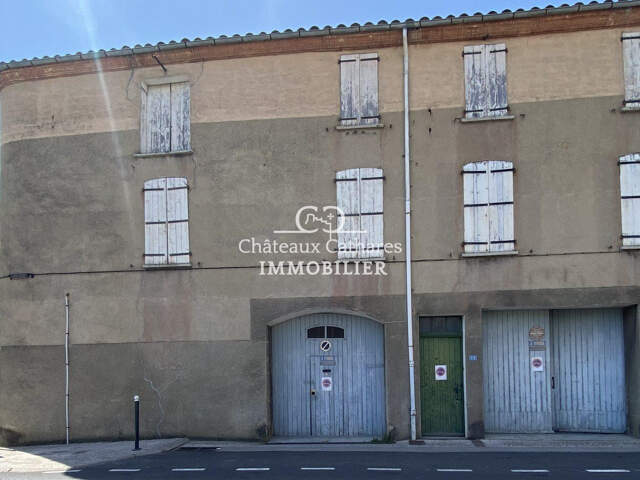 Grande Maison, Immeuble à renover — photo du bien