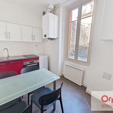 Appartement 1 pièces 299 €