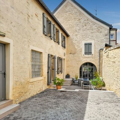 Maison 6 pièces 550000 €