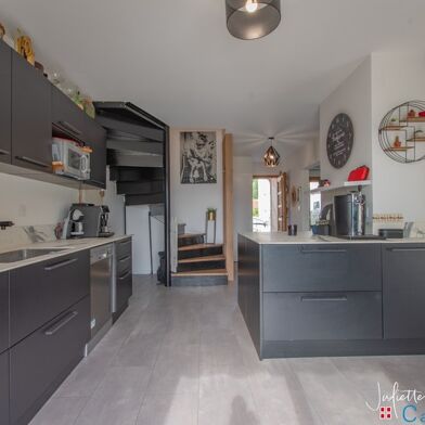 Maison 4 pièces 399000 €