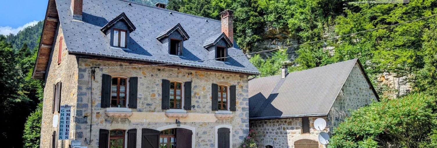 Maison 12 Pièces 226 m² à vendre à Saint-Pierre-de-Chartreuse (38380)