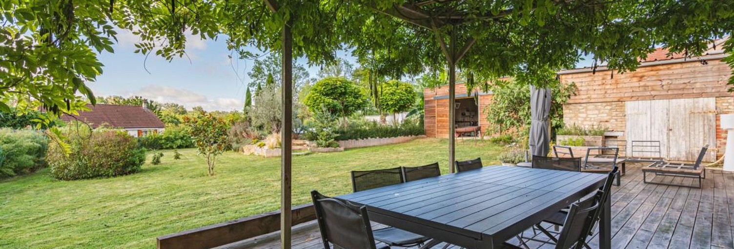 Maison 5 Pièces 222 m² à vendre à Faverolles-et-Coëmy (51170)