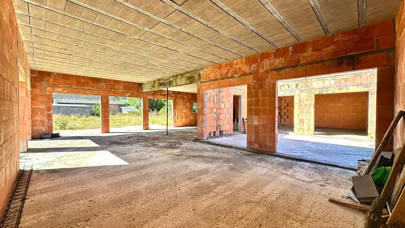 Villa / Maison  T1 à vendre Salles-Curan 12410