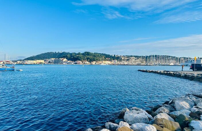 Bien Commercial À Créer 114m2 Saint Mandrier sur Mer en front de mer — photo 4