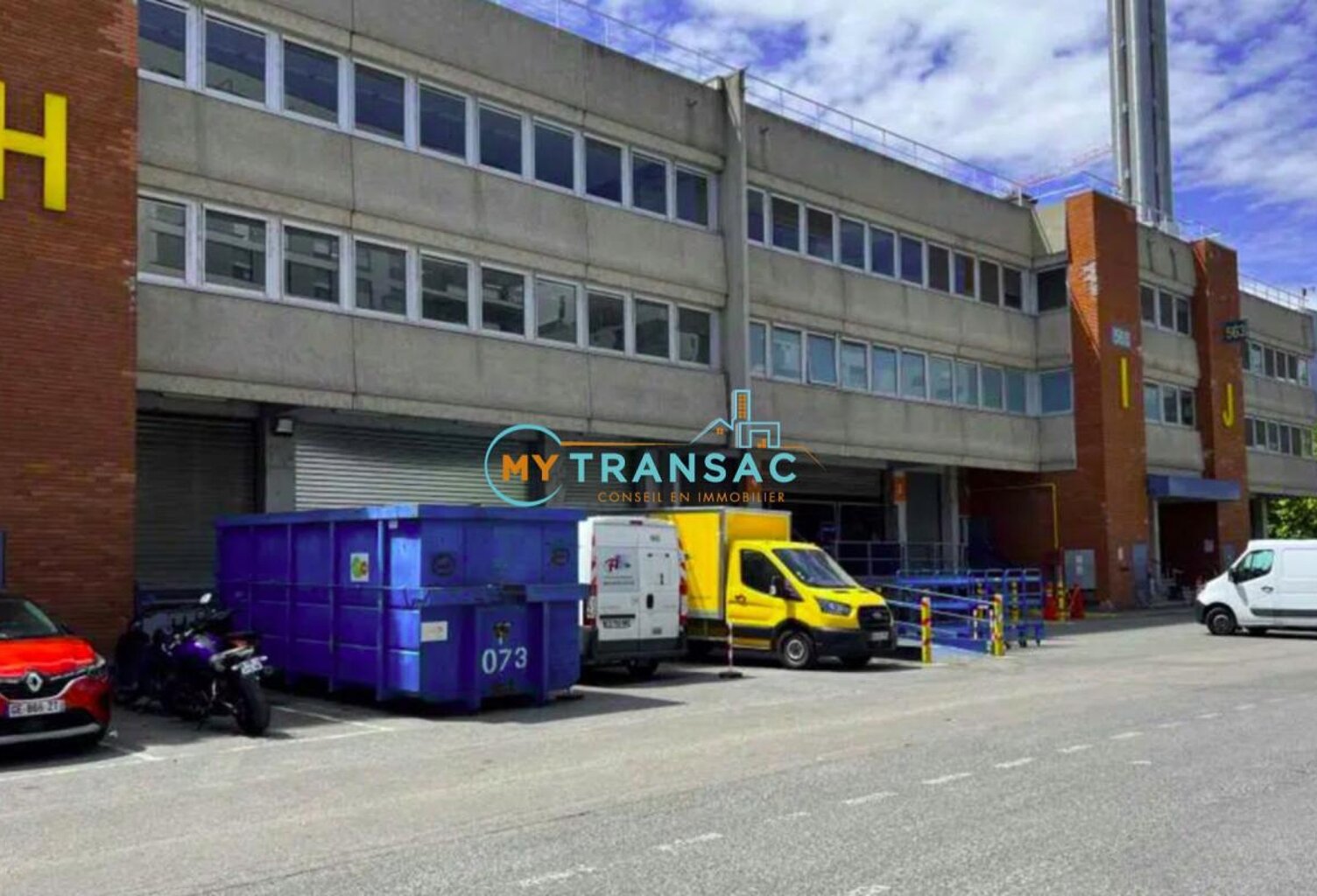 A louer à SAINT OUEN, bureaux de 842m² divisible à partir de 421m² — photo 1