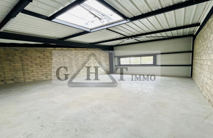 À louer : Entrepôt et bureaux – surface de 116 à 160 m² — photo 4
