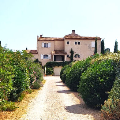 Maison 8 pièces 826000 €