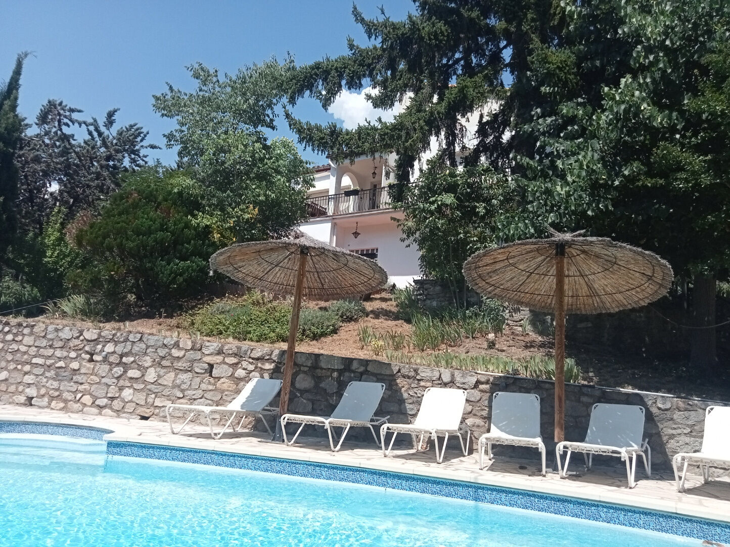 Villa / Maison  T8 à vendre Arles-sur-Tech 66150