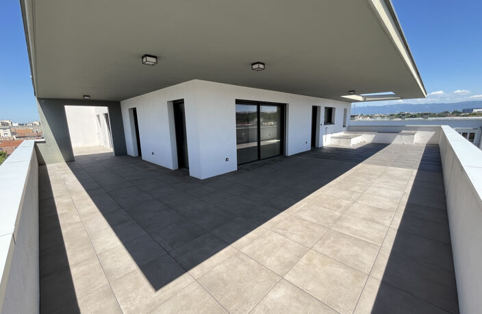 DANTON - Duplex en dernier étage de 198 m2 avec terrasses et — photo 4